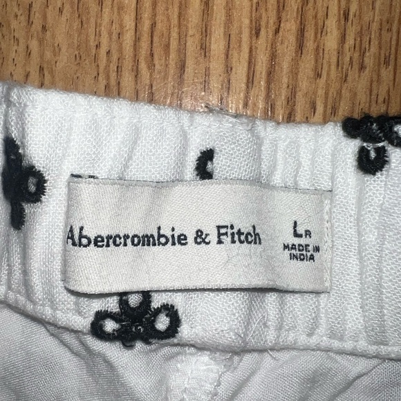 Abercrombie Shorts - Picture 3 of 4